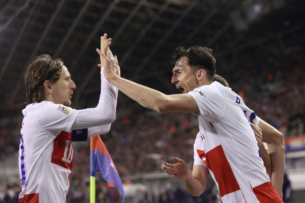 葡萄牙通过 葡萄牙通过